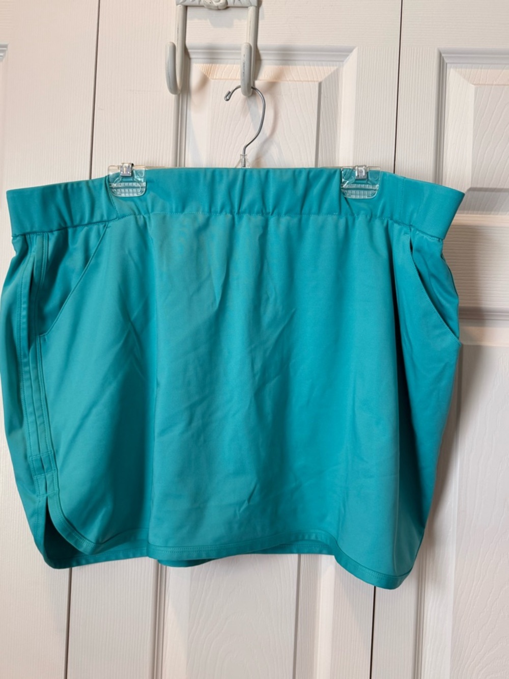 # Columbia 2X Teal Athletic Skort